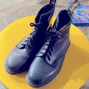 Dr Martens - Air Weights / Made in England